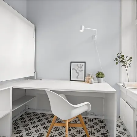 Nordic Host - Royal Palace And Harbor Family Apartment *